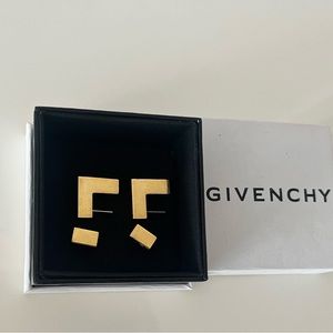 Givenchy G square logo engraved earrings